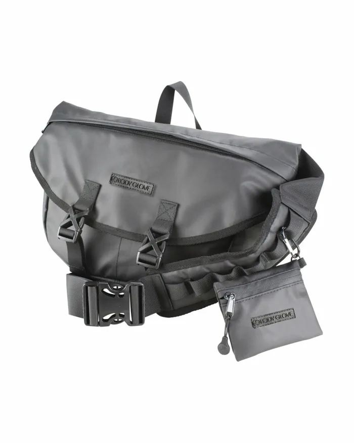 Body Glove Bags and Backpacks Taluca Messenger With Pouch 8211 Black 8211 Accessories