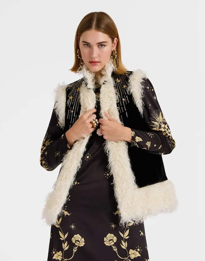La Doublej Sleeveless Folk Jacket Solid Black In Cotton Velvet Embroidered Women Outerwear La Doublej Sleeveless Folk Jacket Solid Black In Cotton Velvet Embroidered Women Outerwear