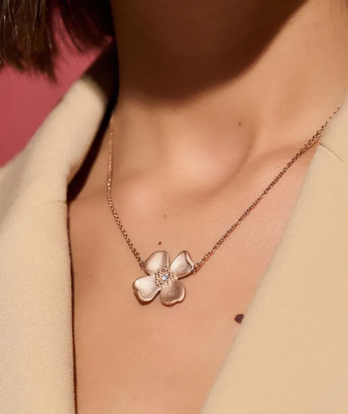 Necklaces Women Olivia Burton Dogwood Flower Carnation Gold Pendant Necklace