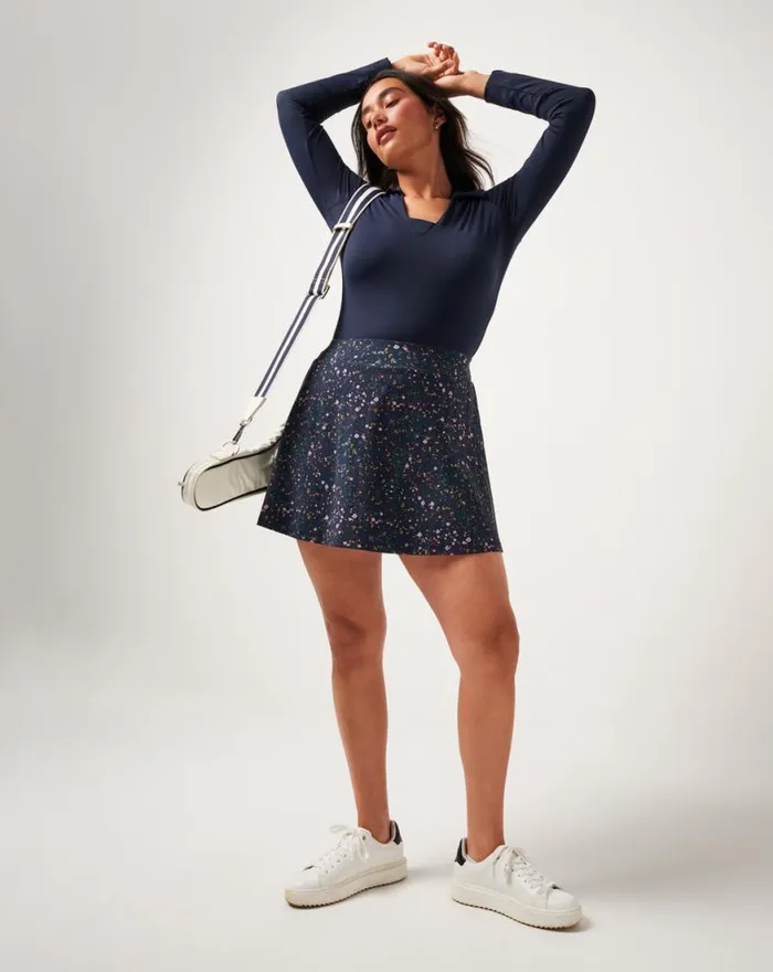 Women SAPPHIRE SUNRISE 20 SKORT Navy Blazer Multi TravisMathew Skorts and Skirts